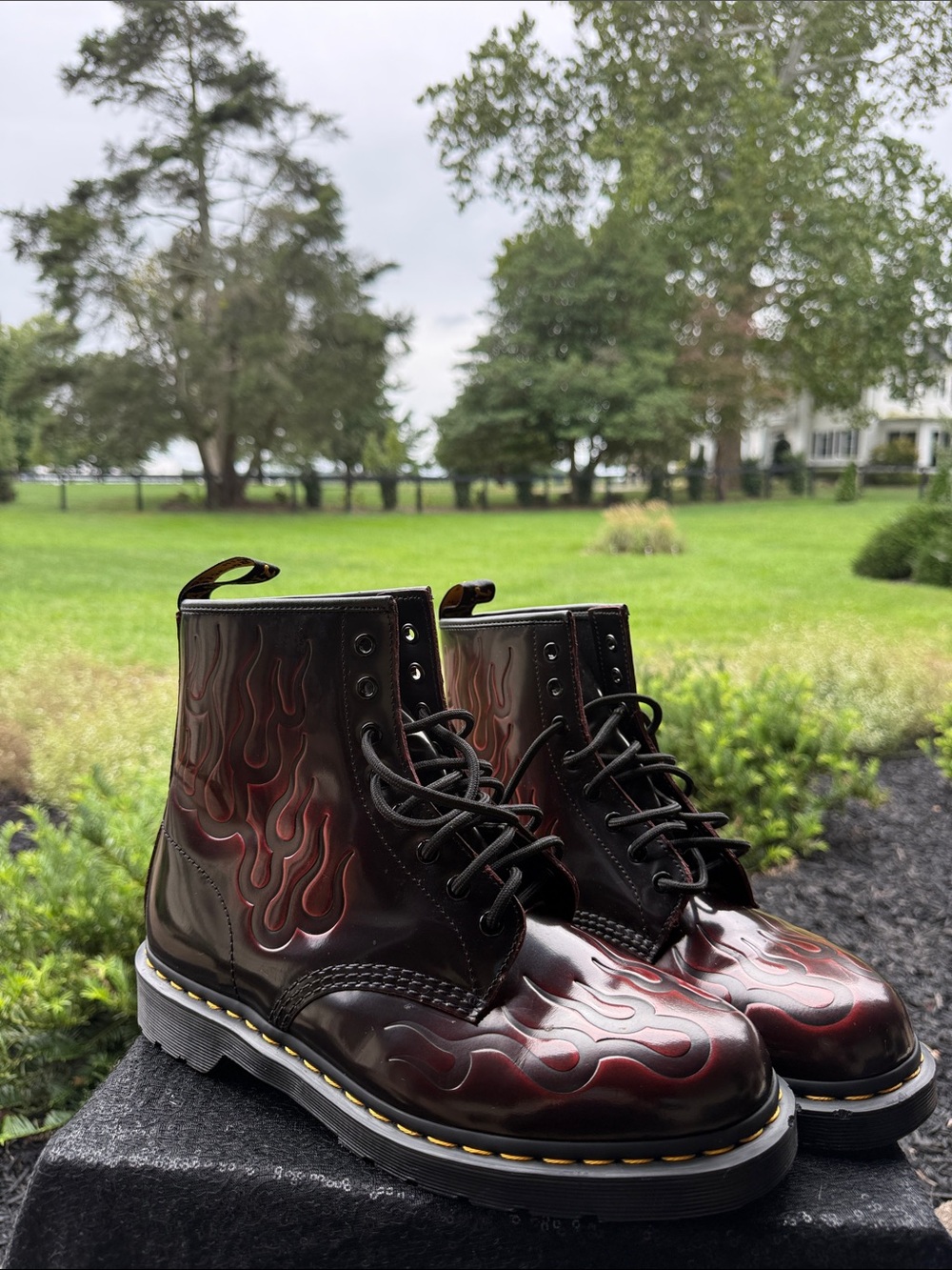 Dr.  Martens, Men's Black and Red Flame 🔥 Lace-Up Boots. SIZE 11